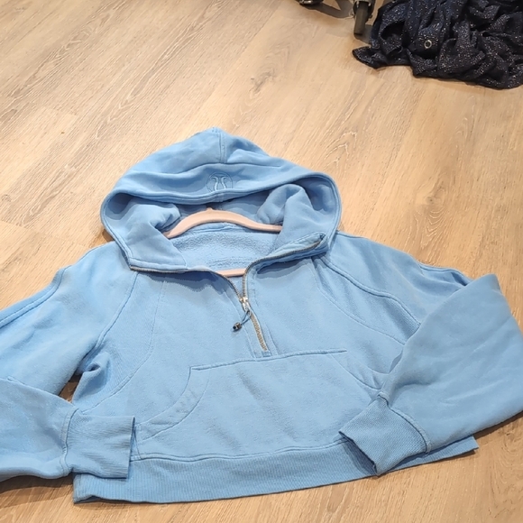 Lululemon Athletica Aero Blue Scuba Hoodie - Picture 5 of 13